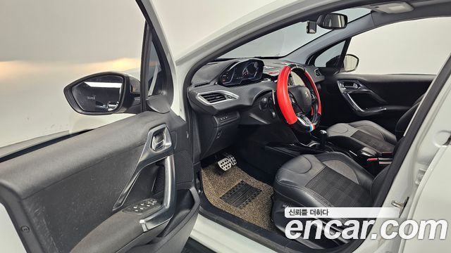 Peugeot 2008 2016 — photo 10