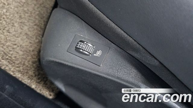 Peugeot 2008 2016 — photo 16