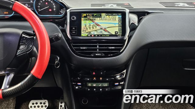 Peugeot 2008 2016 — photo 19