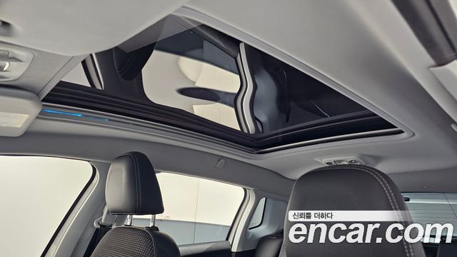 Peugeot 2008 2016 — photo 20