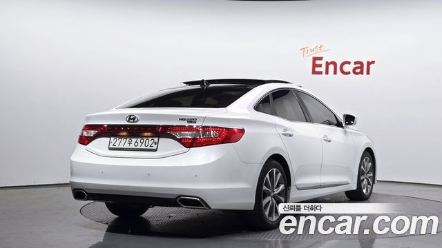 Hyundai Grandeur 2015 — photo 2