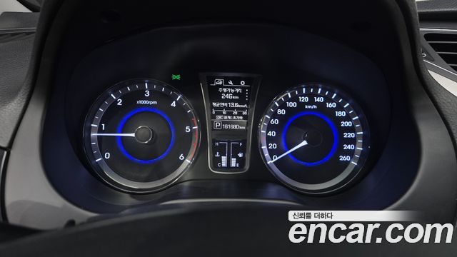 Hyundai Grandeur 2015 — photo 11
