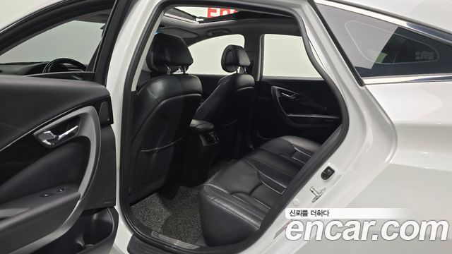 Hyundai Grandeur 2015 — photo 17