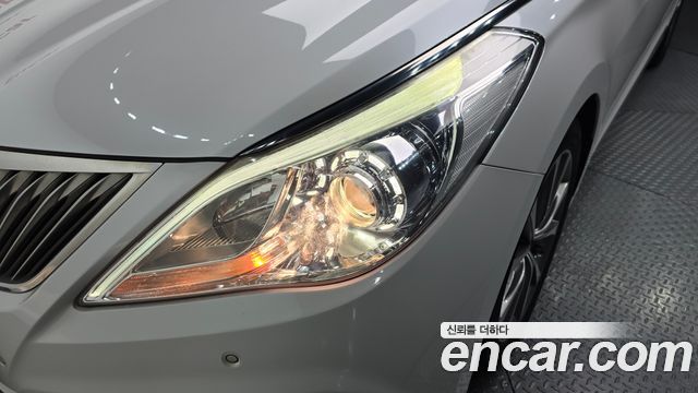Hyundai Grandeur 2015 — photo 8