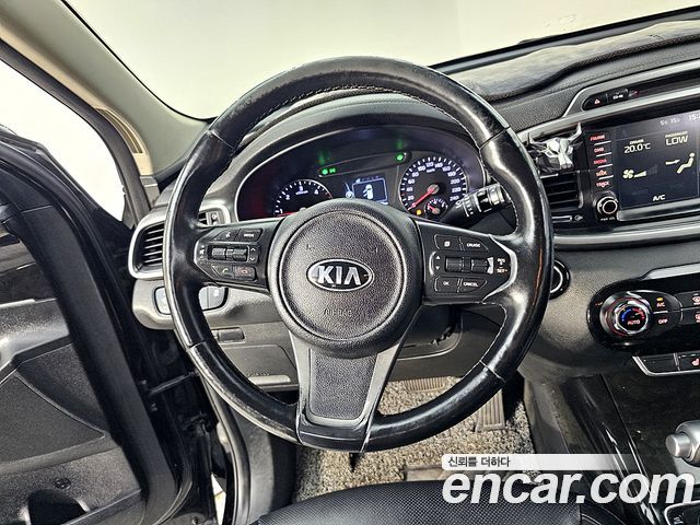 Kia Sorento 2015 — photo 13