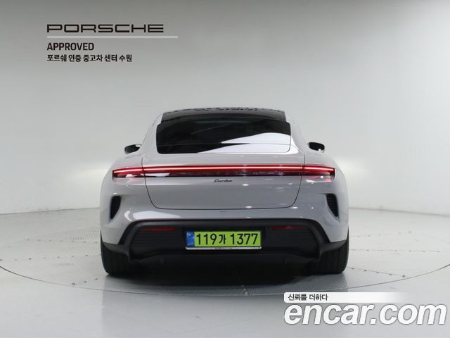 Porsche Taycan 2025 — photo 4