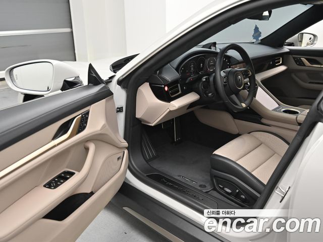 Porsche Taycan 2025 — photo 11