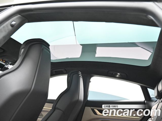 Porsche Taycan 2025 — photo 19