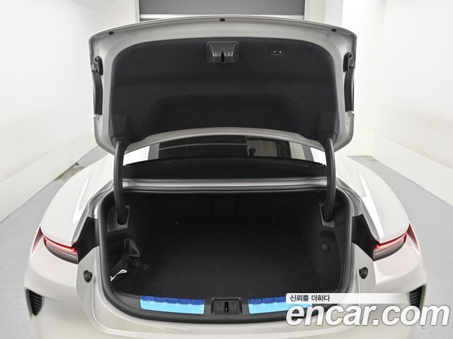 Porsche Taycan 2025 — photo 20