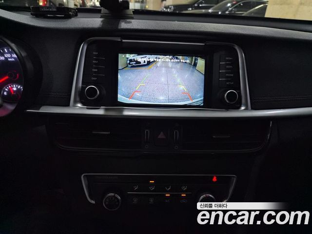 Kia K5 2019 — photo 11