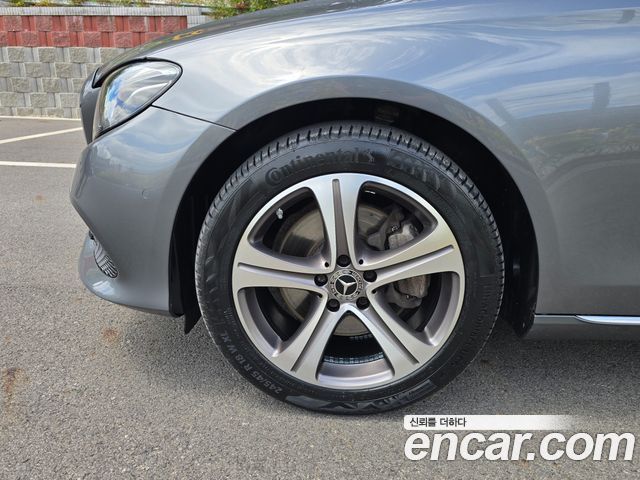 Mercedes-Benz E-Class 2019 — photo 7