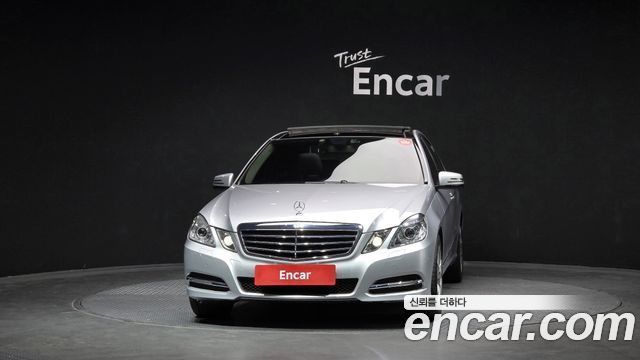 Mercedes-Benz E-Class 2010 — photo 3