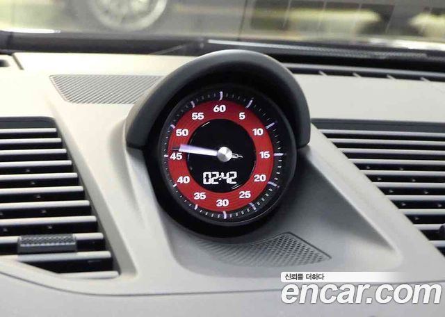 Porsche 911 2023 — photo 13