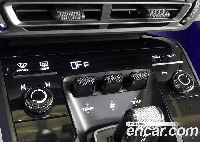 Porsche 911 2023 — photo 18