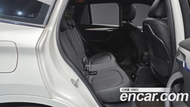 BMW X1 2016 — photo 11