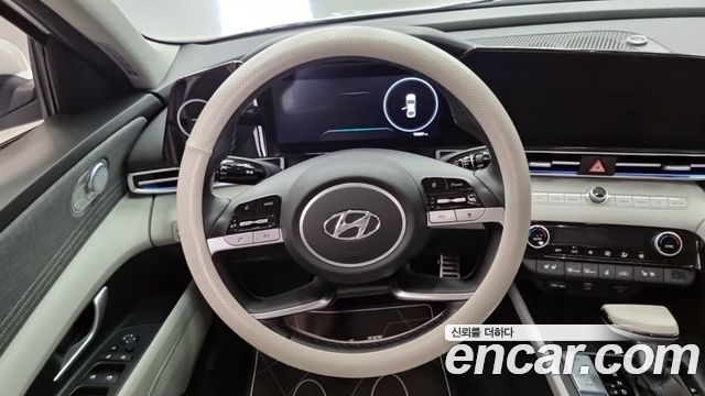 Hyundai AVANTE 2021 — photo 13