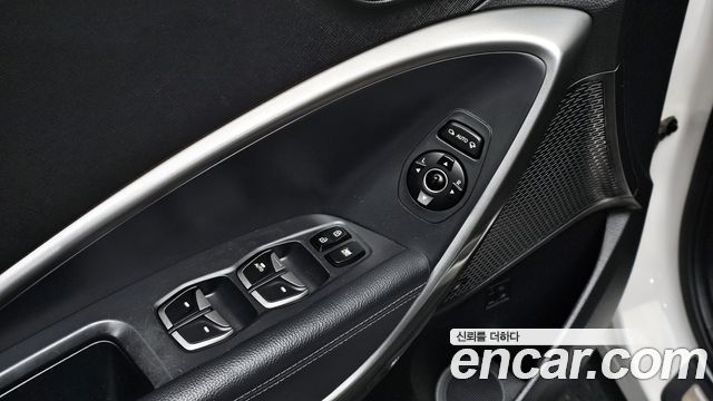Hyundai Santafe 2014 — photo 29