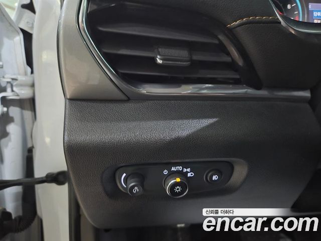 Chevrolet Korea Traverse 2020 — photo 17