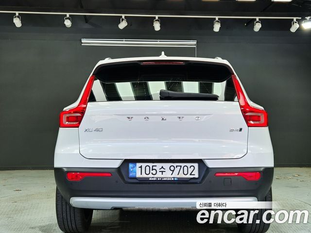 Volvo XC40 2021 — photo 5