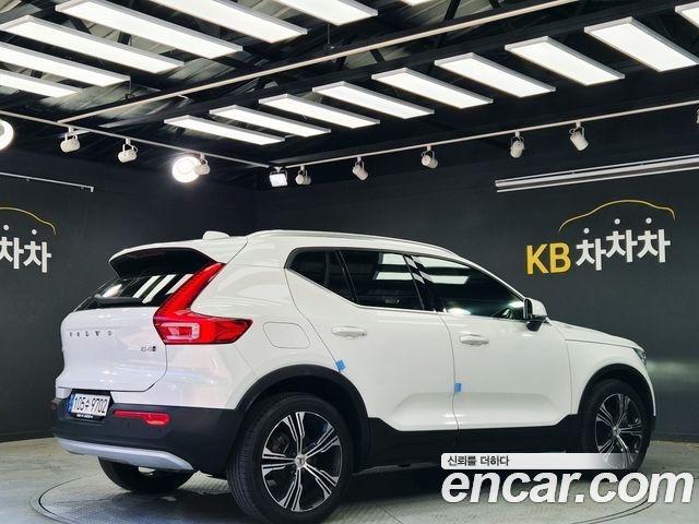Volvo XC40 2021 — photo 6
