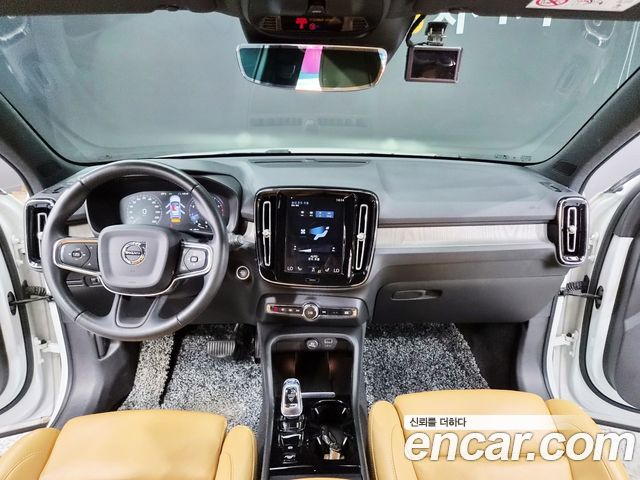 Volvo XC40 2021 — photo 7