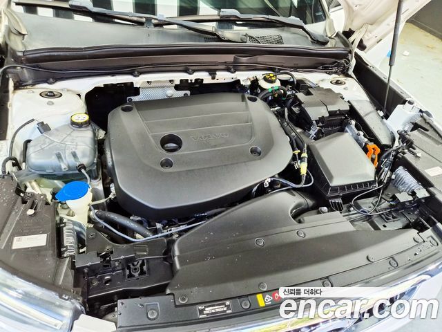Volvo XC40 2021 — photo 20