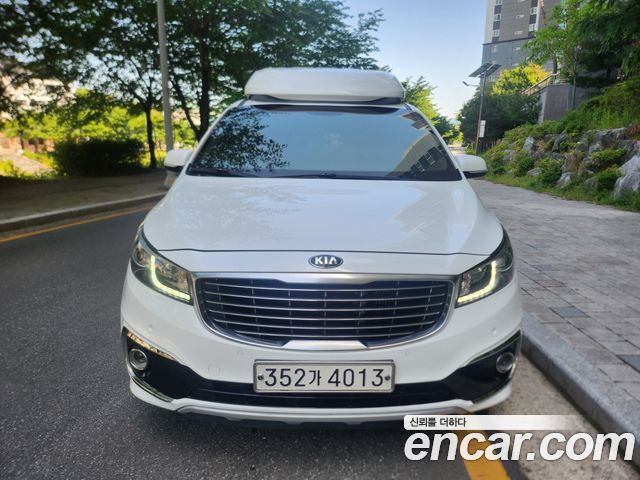 Kia Canival 2017 — photo 3