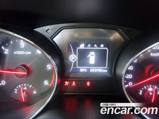 Kia Canival 2017 — photo 8