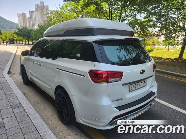 Kia Canival 2017 — photo 20