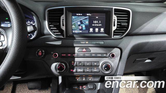 Kia Sportage 2016 — photo 14