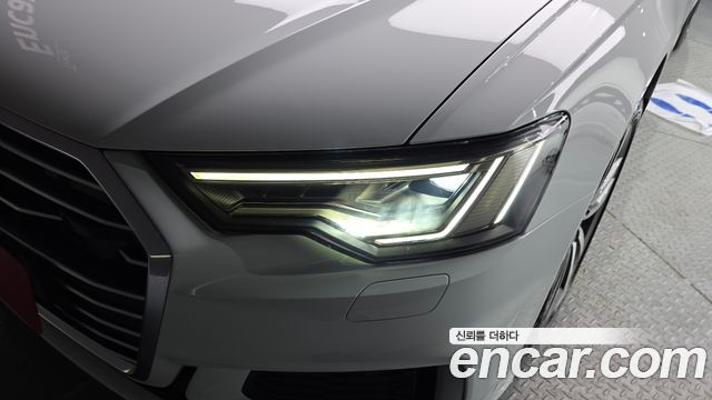 Audi A6 2021 — photo 8