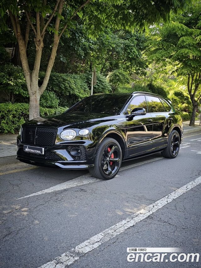 Bentley Bentayga 2022 — photo 7
