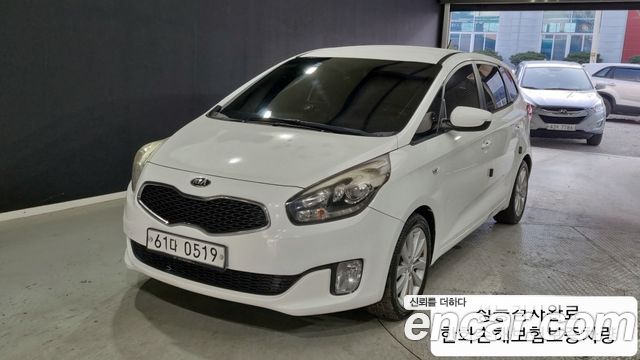 Kia Carens 2016 — photo 1