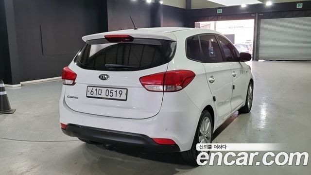 Kia Carens 2016 — photo 2
