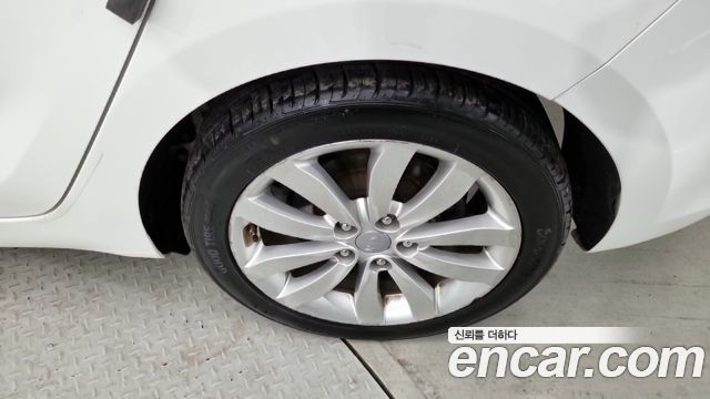 Kia Carens 2016 — photo 5