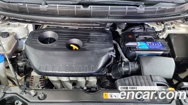 Kia Carens 2016 — photo 6