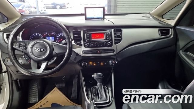 Kia Carens 2016 — photo 7