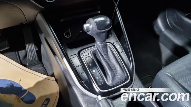 Kia Carens 2016 — photo 9