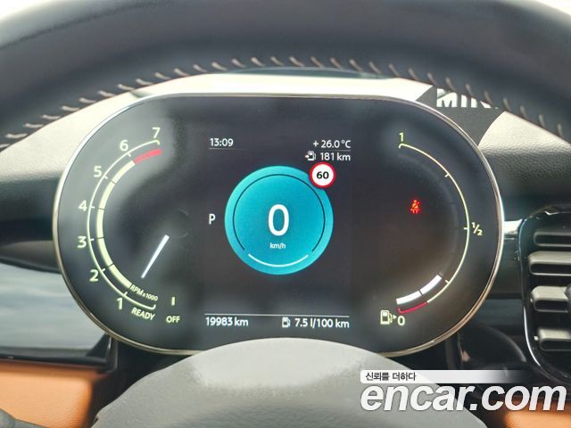 Mini Cooper 2024 — photo 6