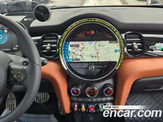 Mini Cooper 2024 — photo 13
