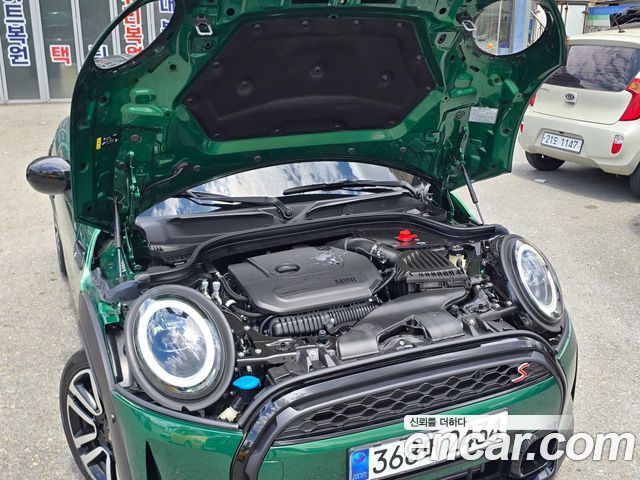 Mini Cooper 2024 — photo 20