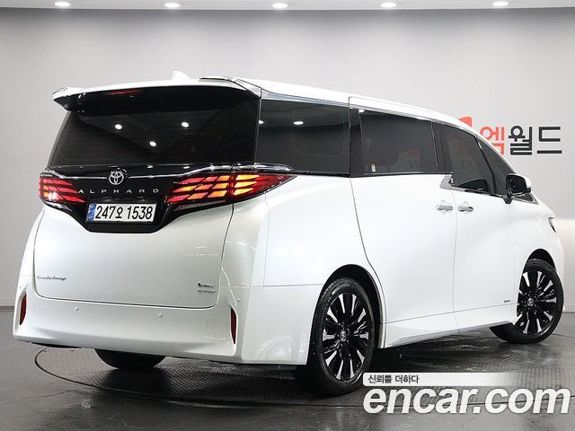 Toyota Alphard 2024 — photo 4