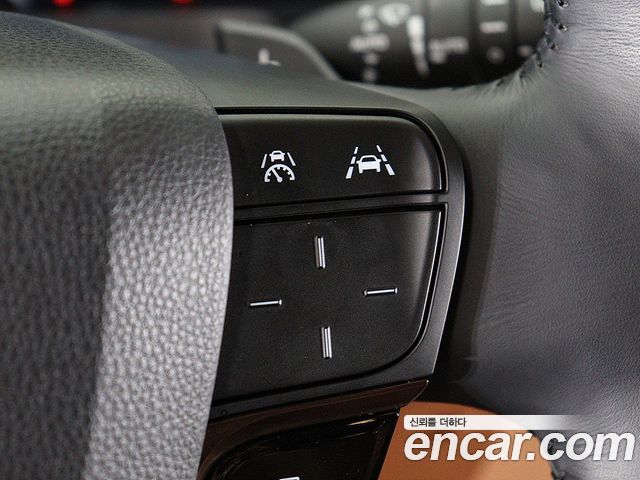 Toyota Alphard 2024 — photo 9