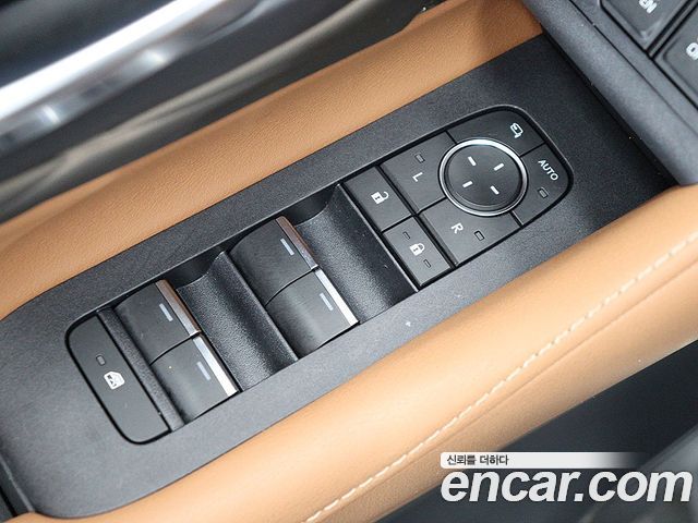 Toyota Alphard 2024 — photo 11