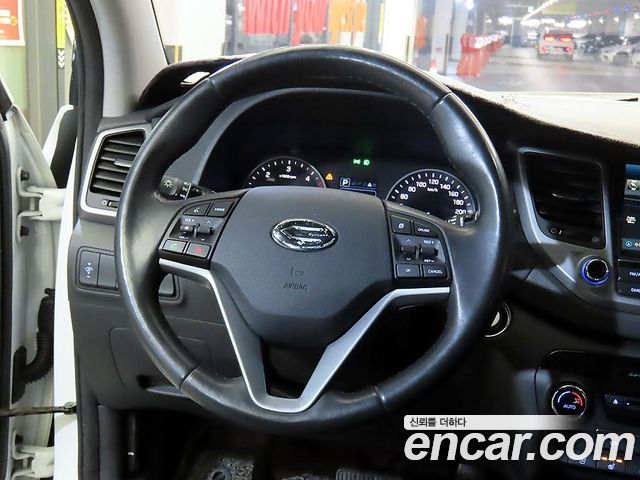 Hyundai Tucson 2016 — photo 8