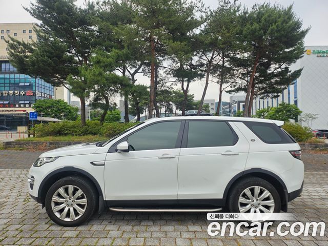 Land Rover Discovery Sport 2016 — photo 4