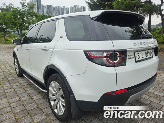Land Rover Discovery Sport 2016 — photo 5