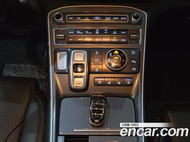 Hyundai Santafe 2021 — photo 13
