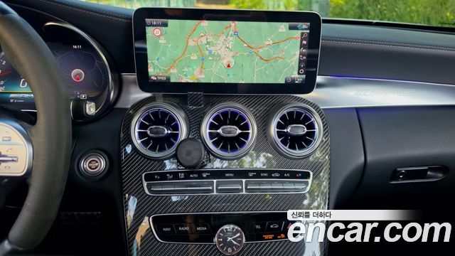 Mercedes-Benz C-Class 2020 — photo 16