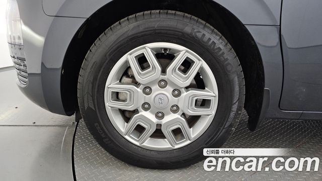 Hyundai Staria 2024 — photo 5